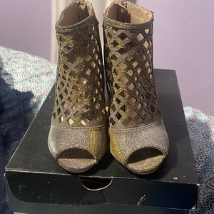 Sexy sparkly heels size 7